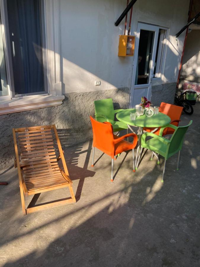 Guest House Barbi Batumi Exteriör bild