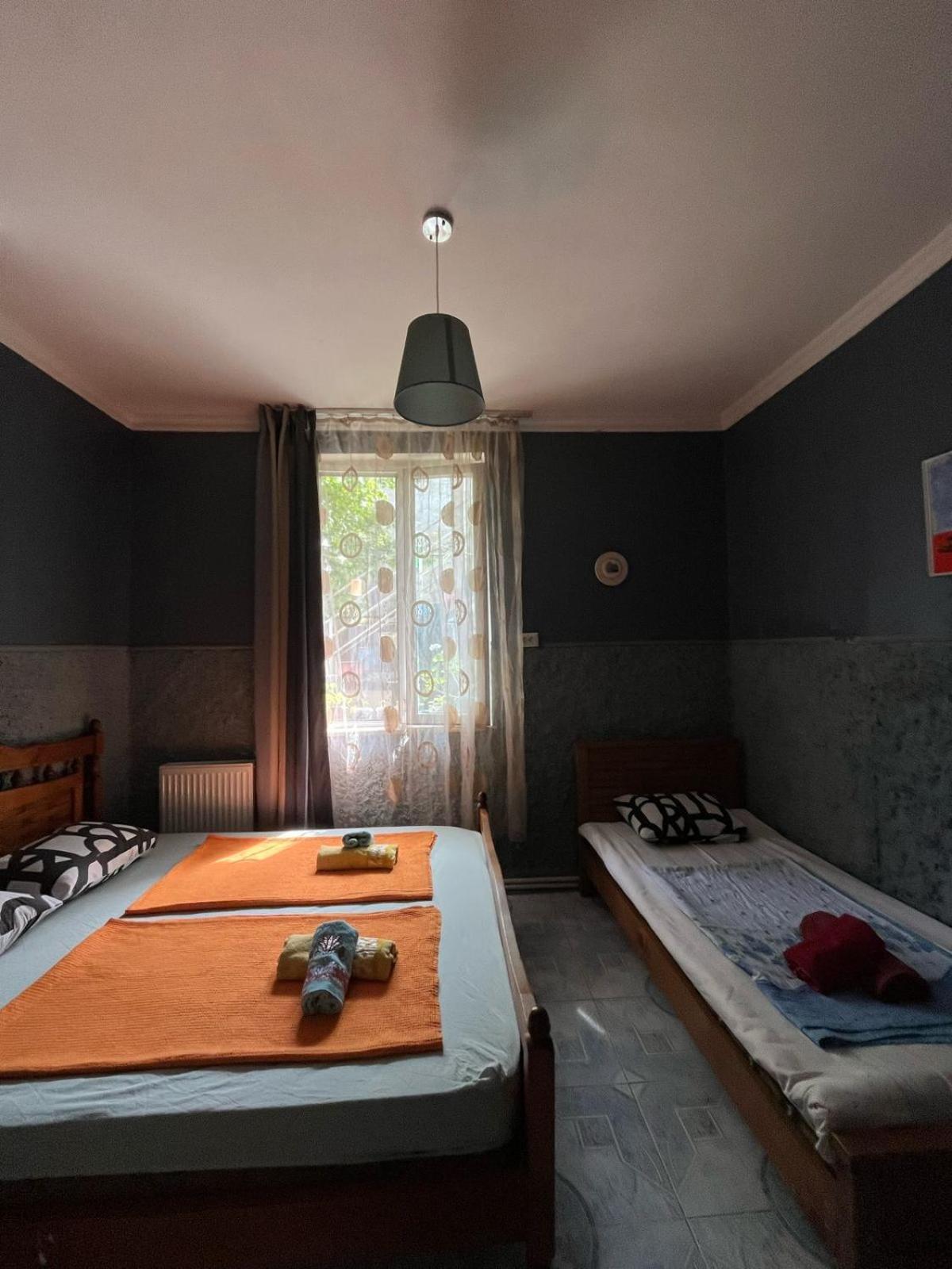 Guest House Barbi Batumi Exteriör bild